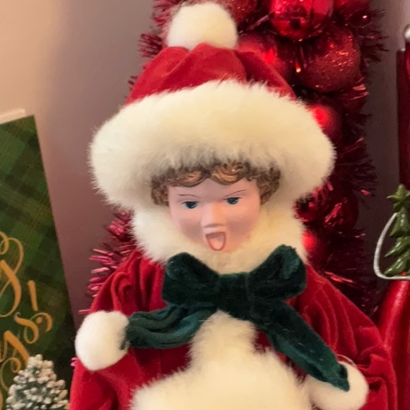 UNBRANDED CAROLER’S GIRL AND BOY - Picture 3 of 11